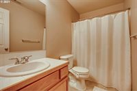 2738 SE 74TH Way, Hillsboro, OR 97123