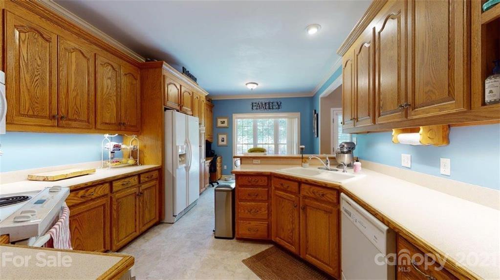 304 Gallant Circle, China Grove, NC 28023