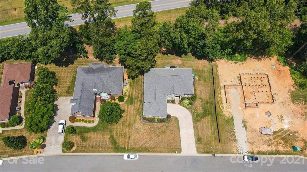 304 Gallant Circle, China Grove, NC 28023