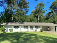 139 Belaire Dr, Pearl, MS 39208