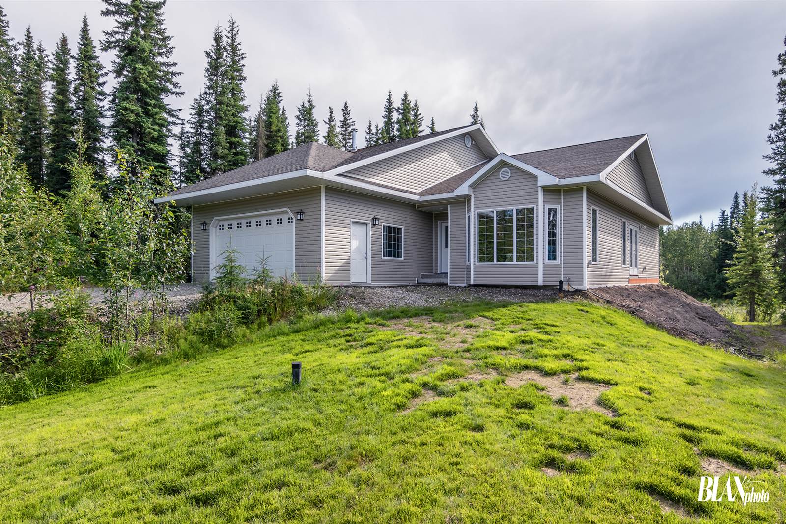 2910 Max Loop, North Pole, AK 99705