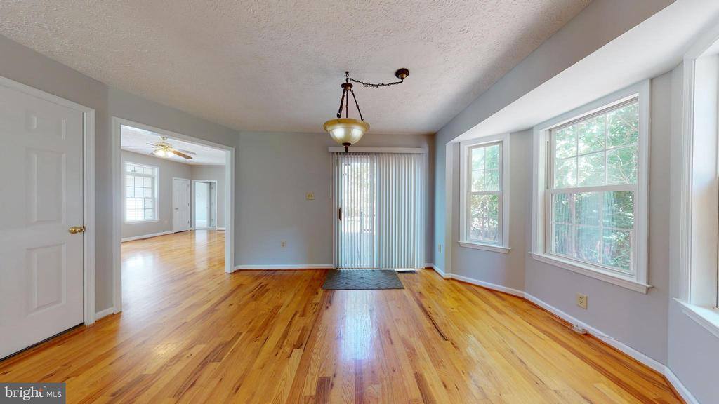 54 Farm View Road, Front Royal, VA 22630