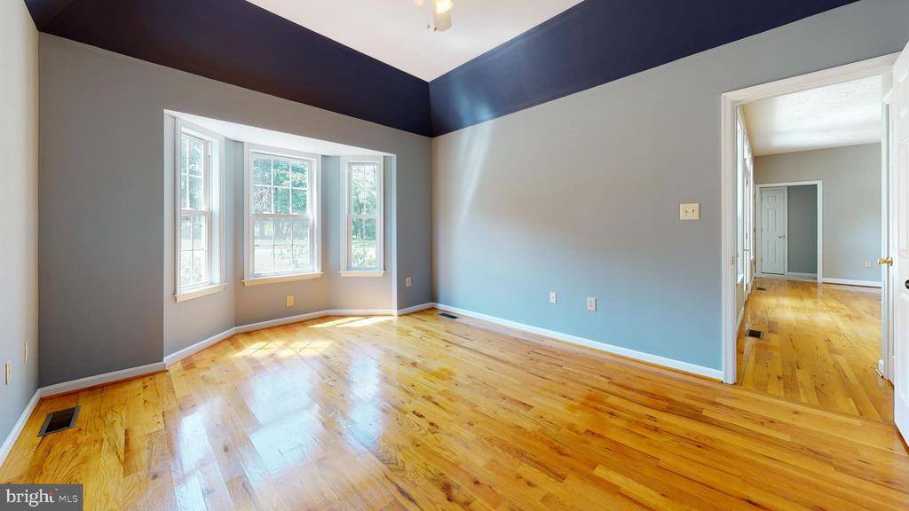 54 Farm View Road, Front Royal, VA 22630