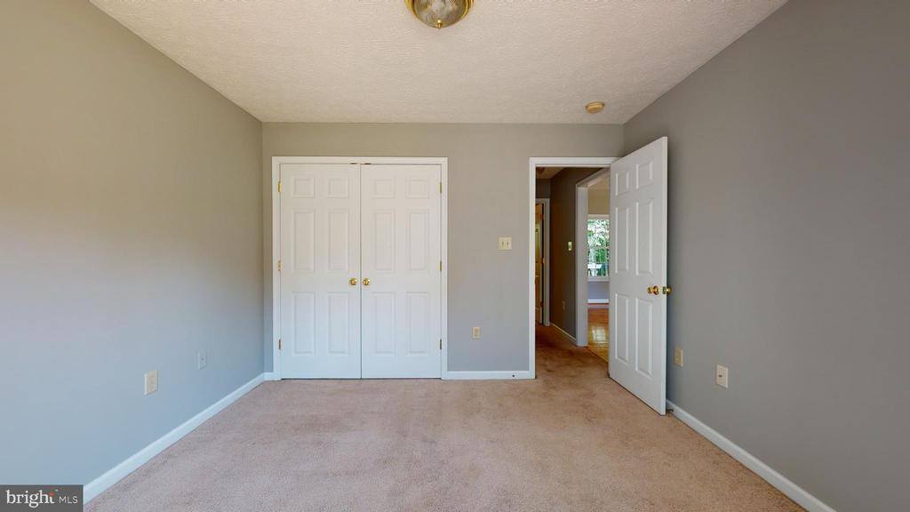 54 Farm View Road, Front Royal, VA 22630