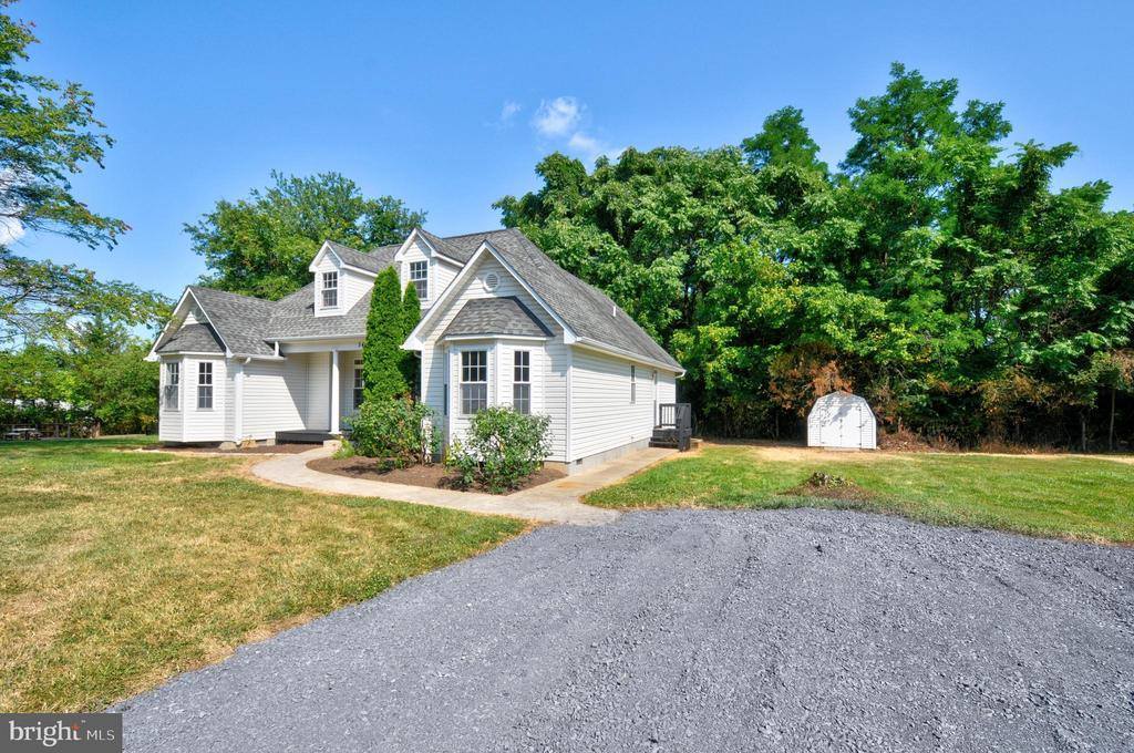54 Farm View Road, Front Royal, VA 22630