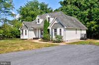 54 Farm View Road, Front Royal, VA 22630