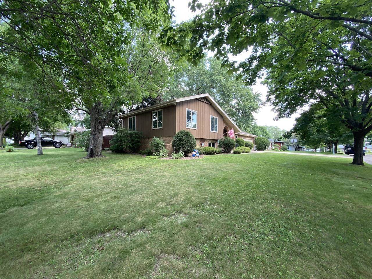 418 Crescent Drive, Wausau, WI 54401