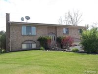 2651 Norton, Howell, MI 48843