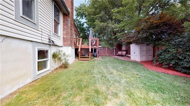 140 East Nelson Circle, Olathe, KS 66061