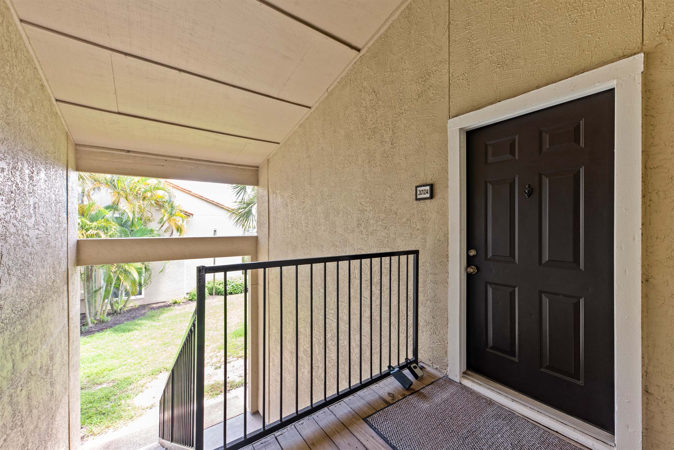 4037 Crockers Lake Boulevard, #24, Sarasota, FL 34238