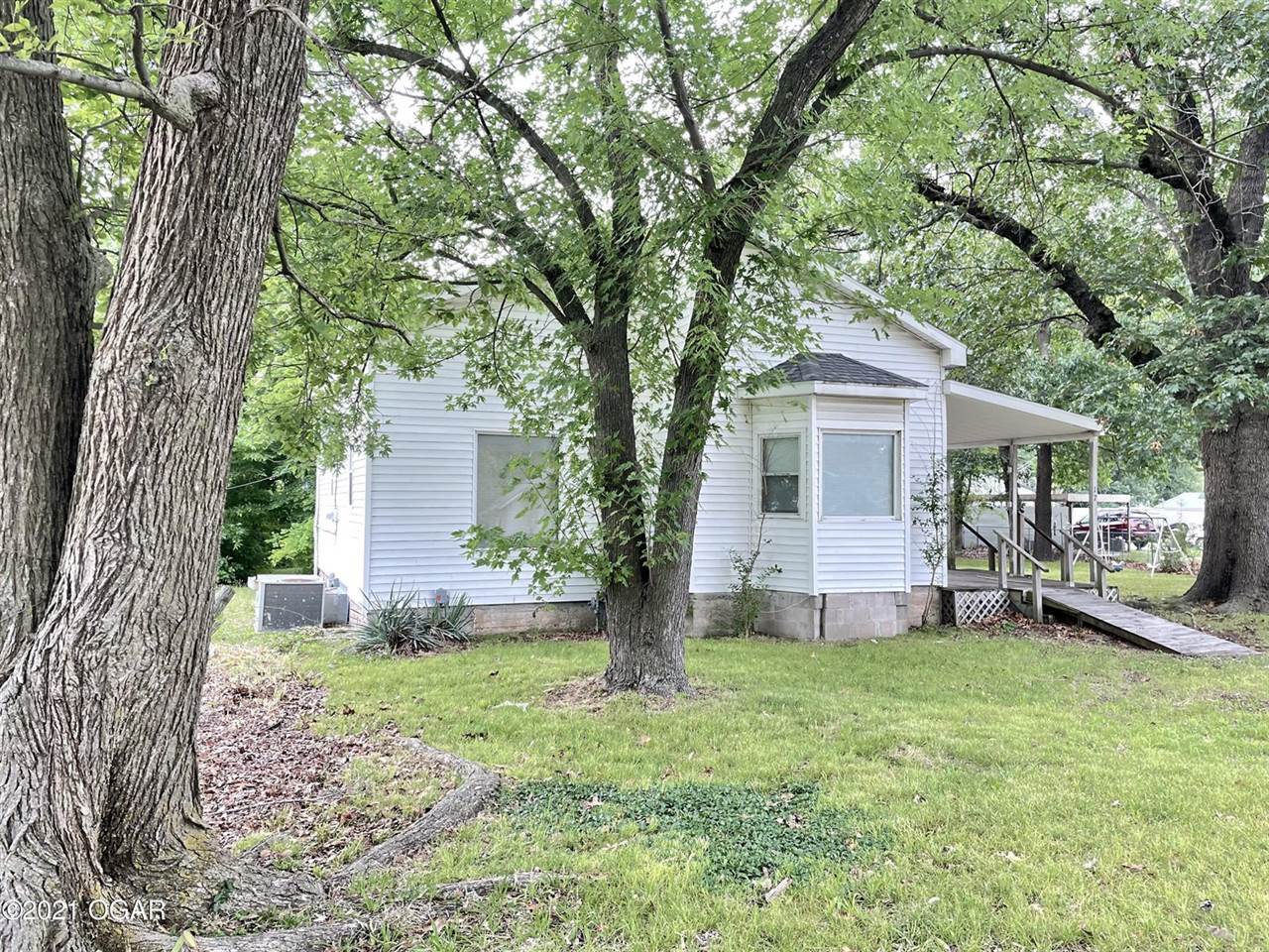 2417 Central Street, Joplin, MO 64801