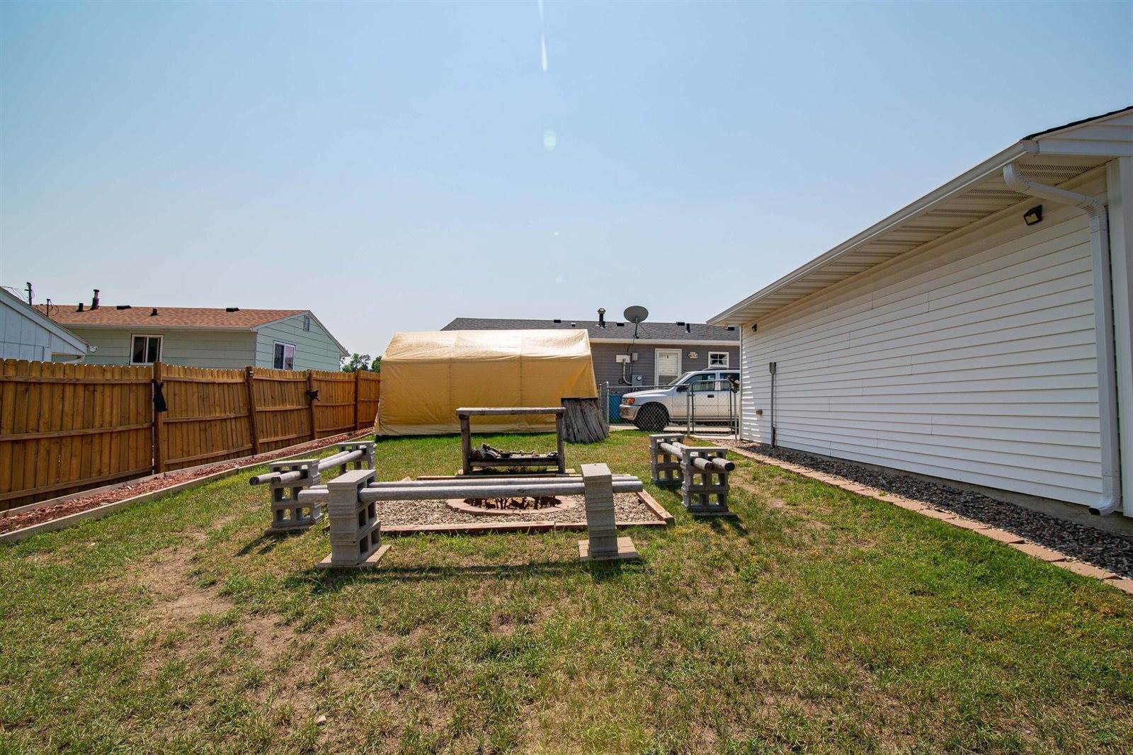 400 12th Street NW, Mandan, ND 58554