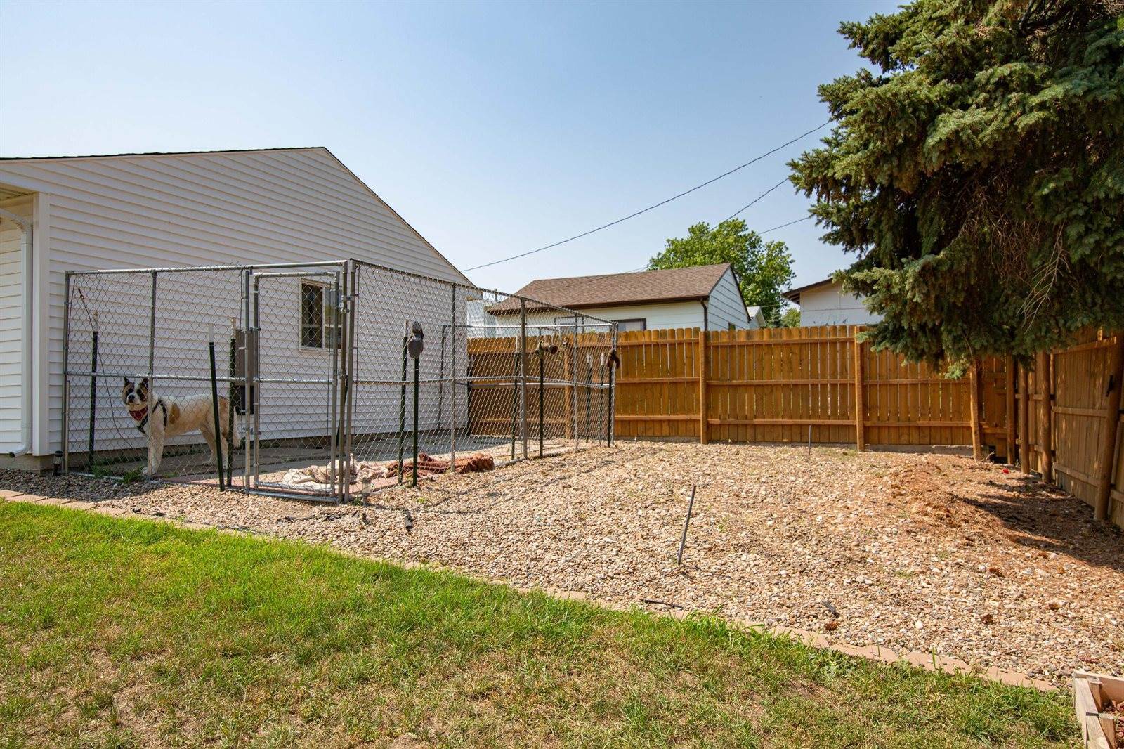 400 12th Street NW, Mandan, ND 58554