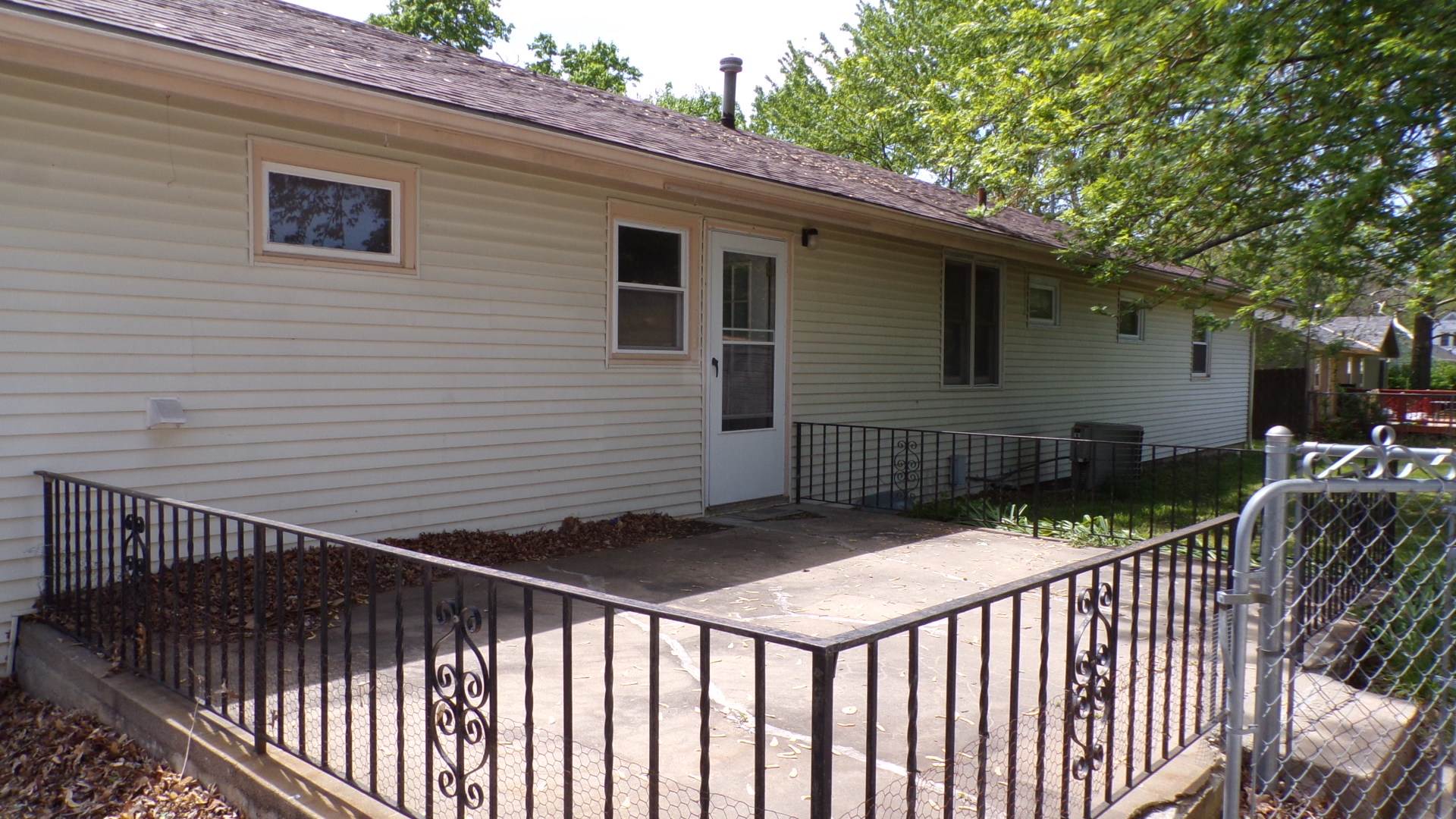 508 Atchison ST, Oskaloosa, KS 66066