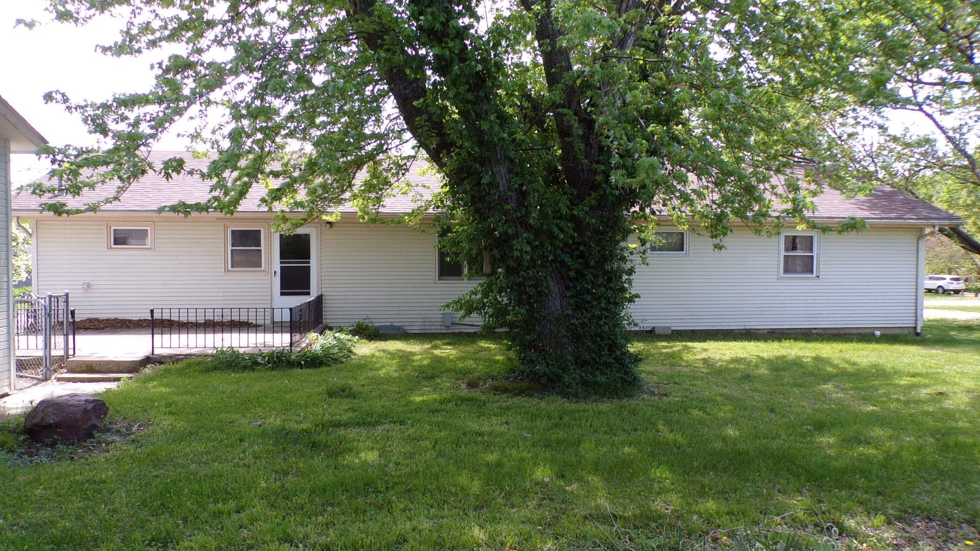 508 Atchison ST, Oskaloosa, KS 66066