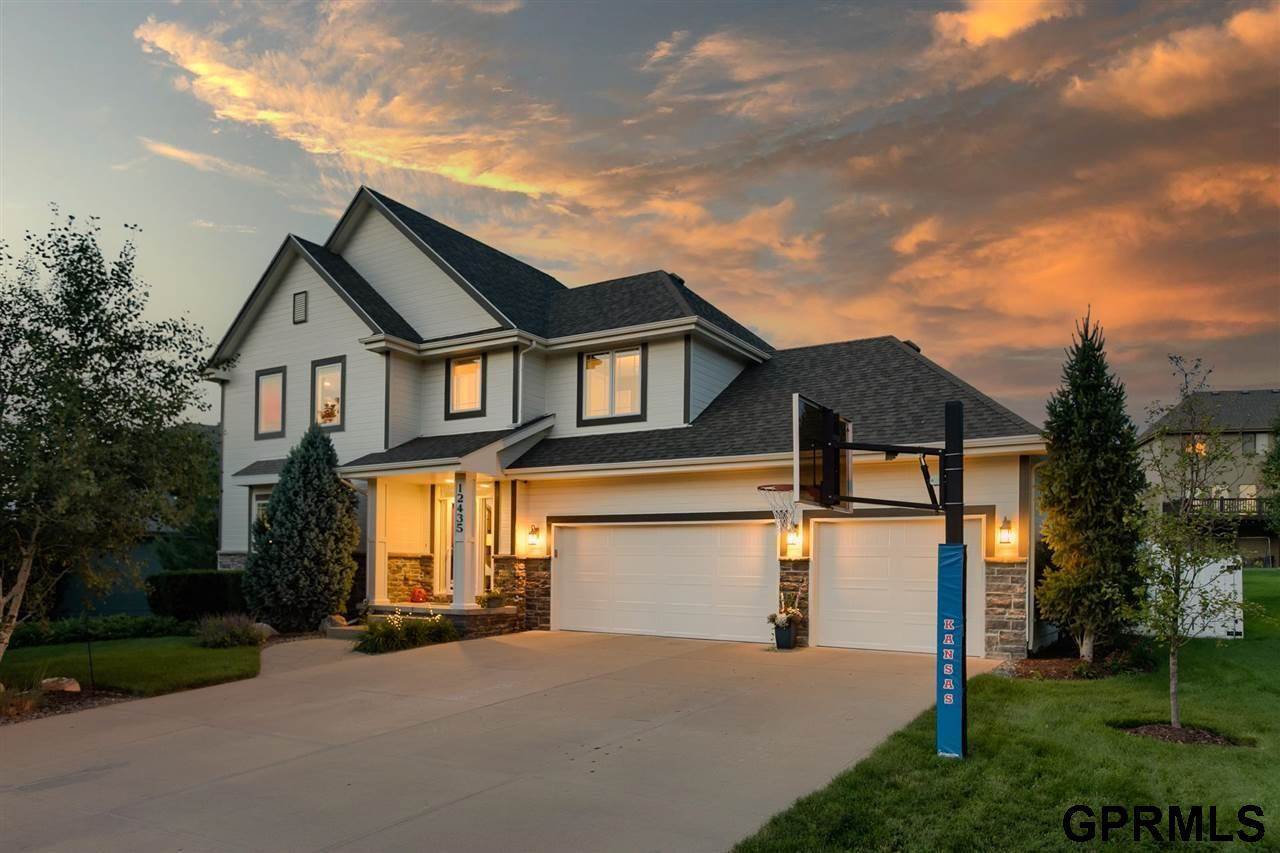 12435 S 79 Avenue, Papillion, NE 68046