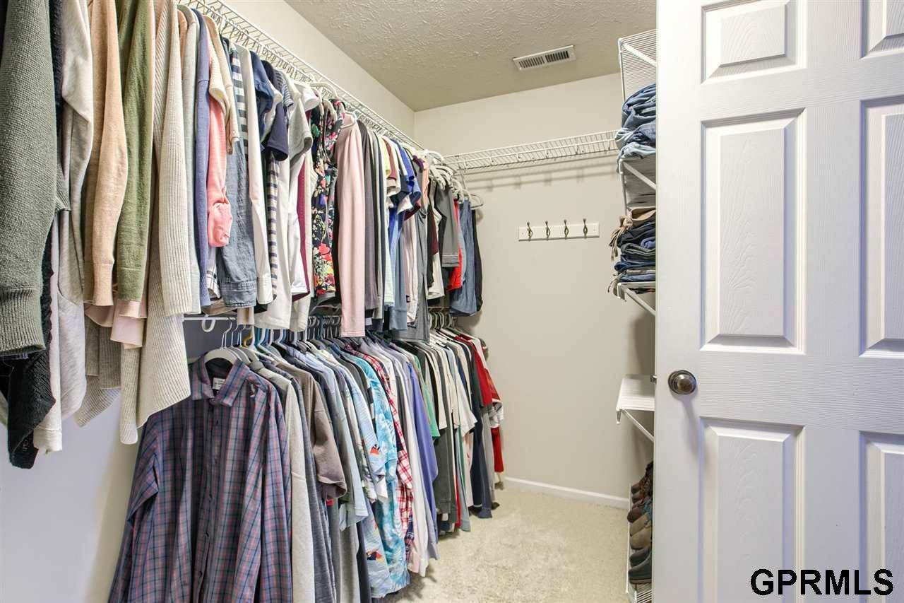 12435 S 79 Avenue, Papillion, NE 68046