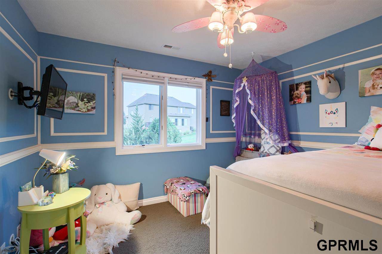 12435 S 79 Avenue, Papillion, NE 68046