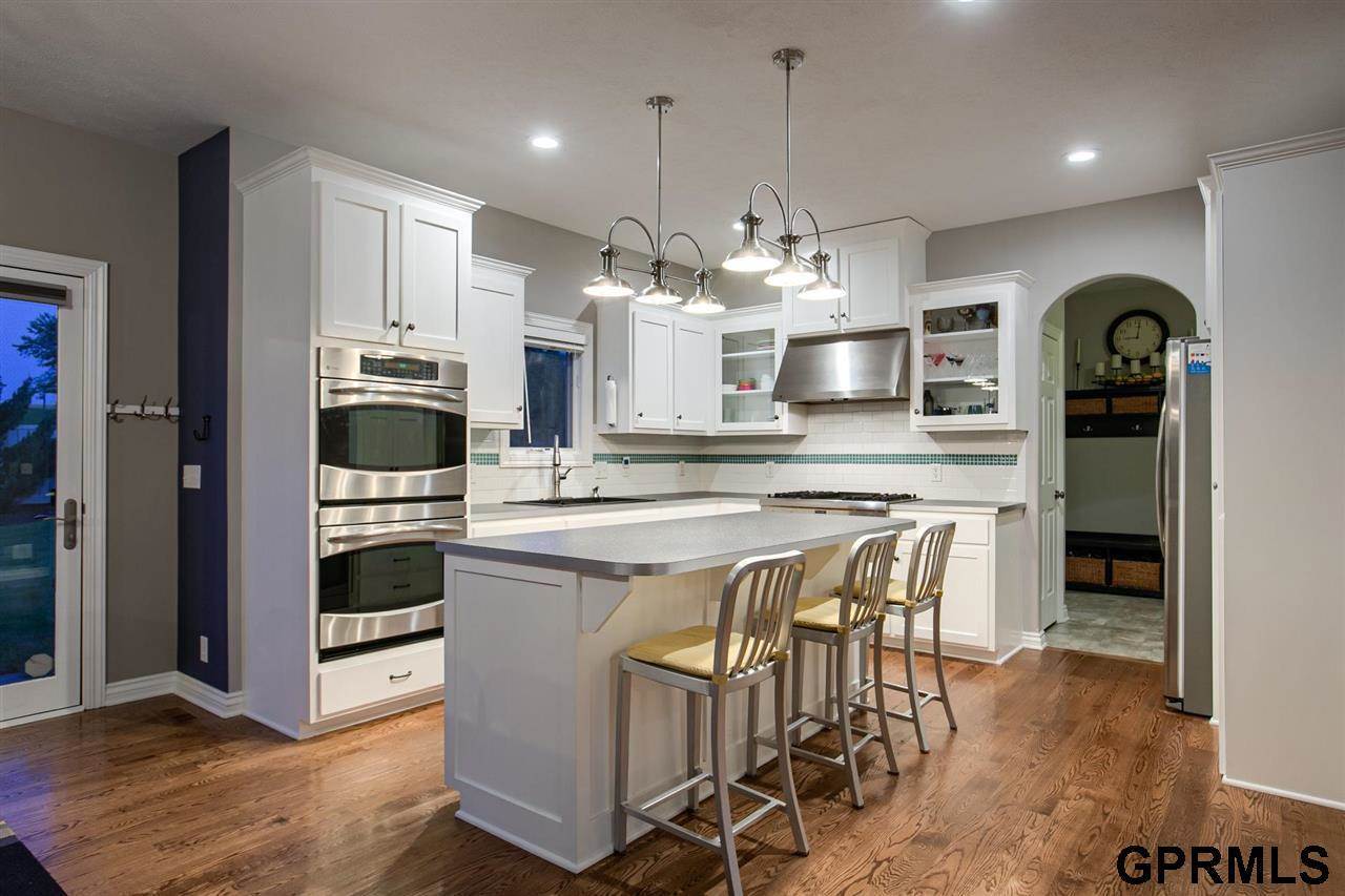 12435 S 79 Avenue, Papillion, NE 68046