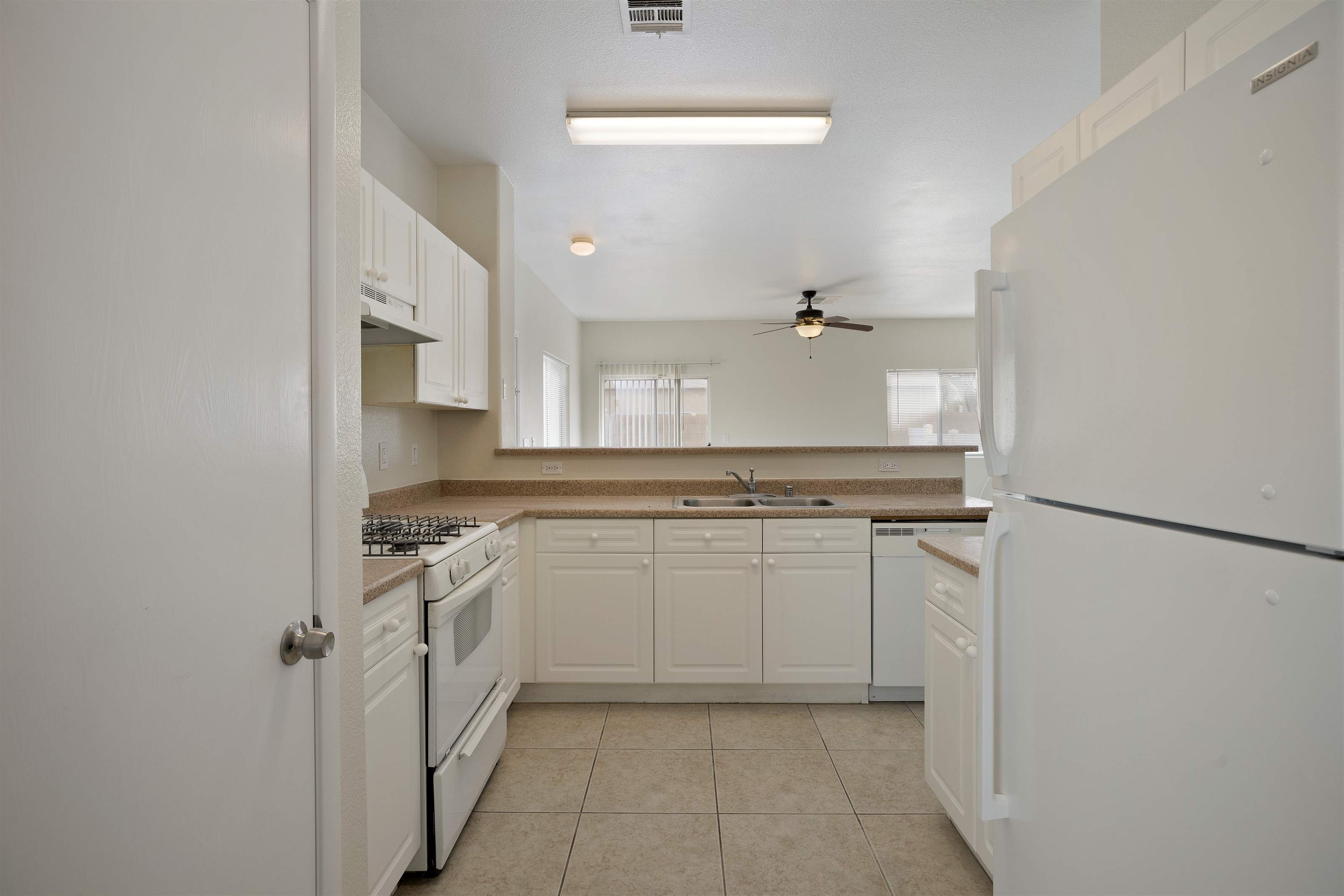 8831 Roping Rodeo Avenue, Las Vegas, NV 89178