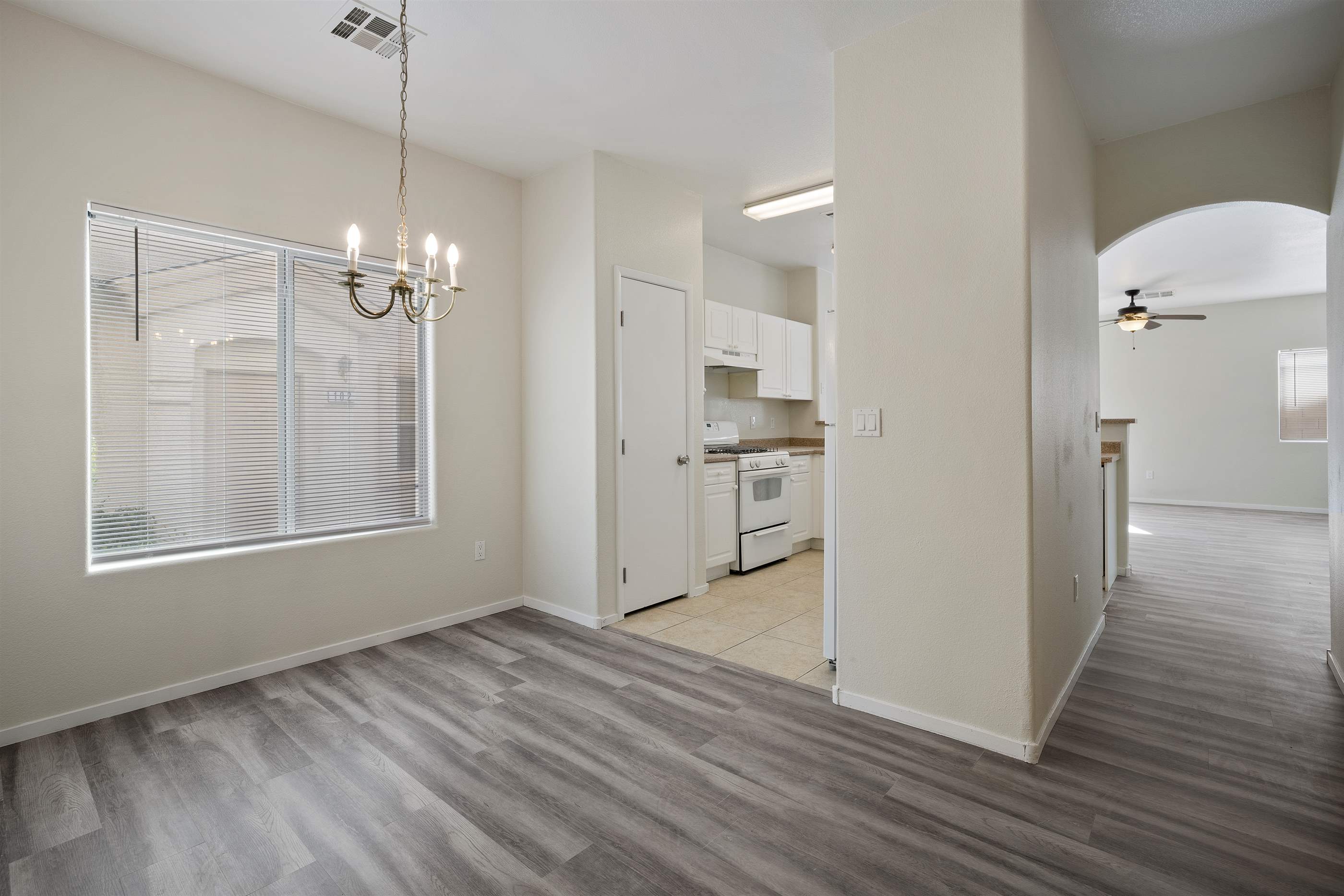 8831 Roping Rodeo Avenue, Las Vegas, NV 89178