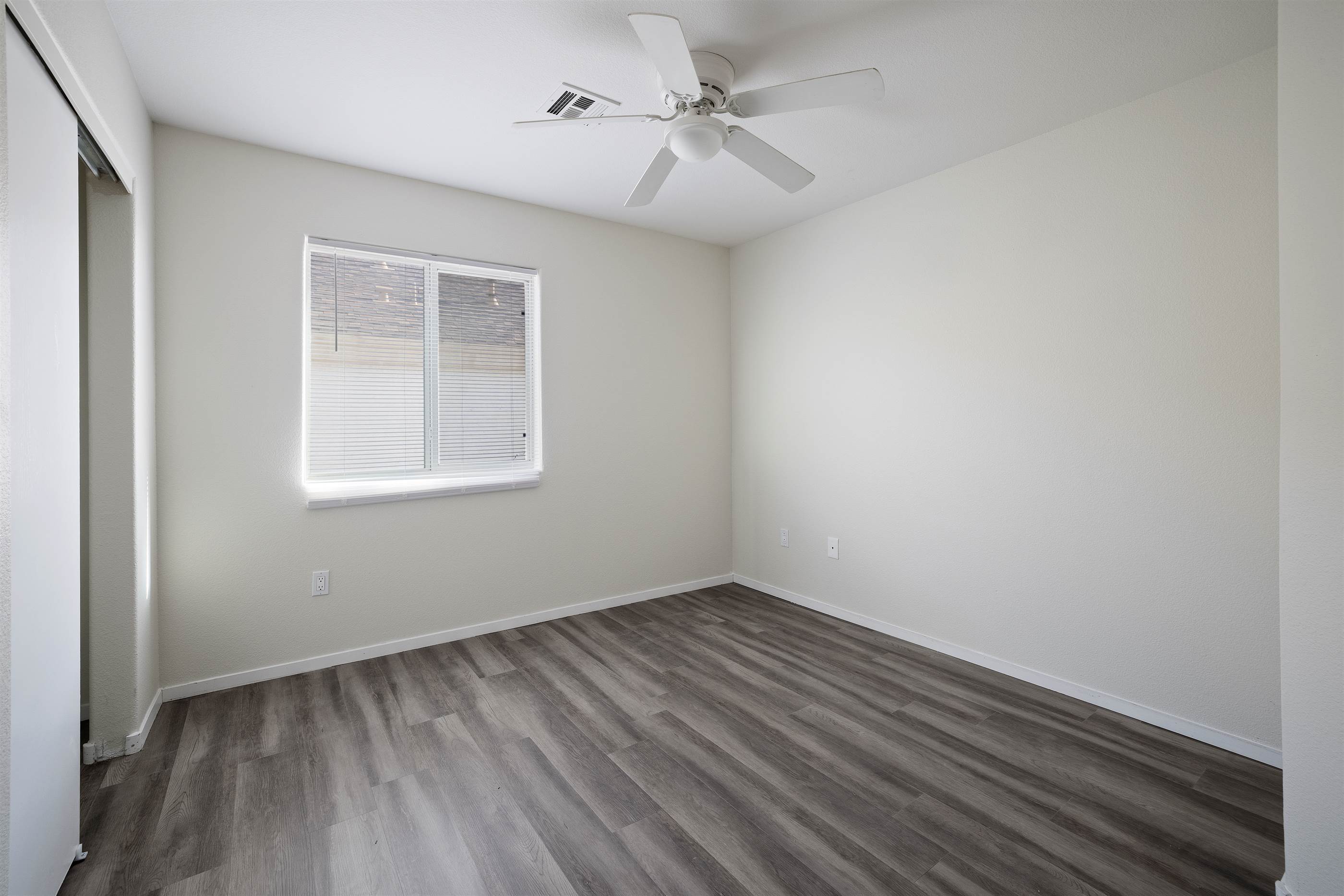 8831 Roping Rodeo Avenue, Las Vegas, NV 89178