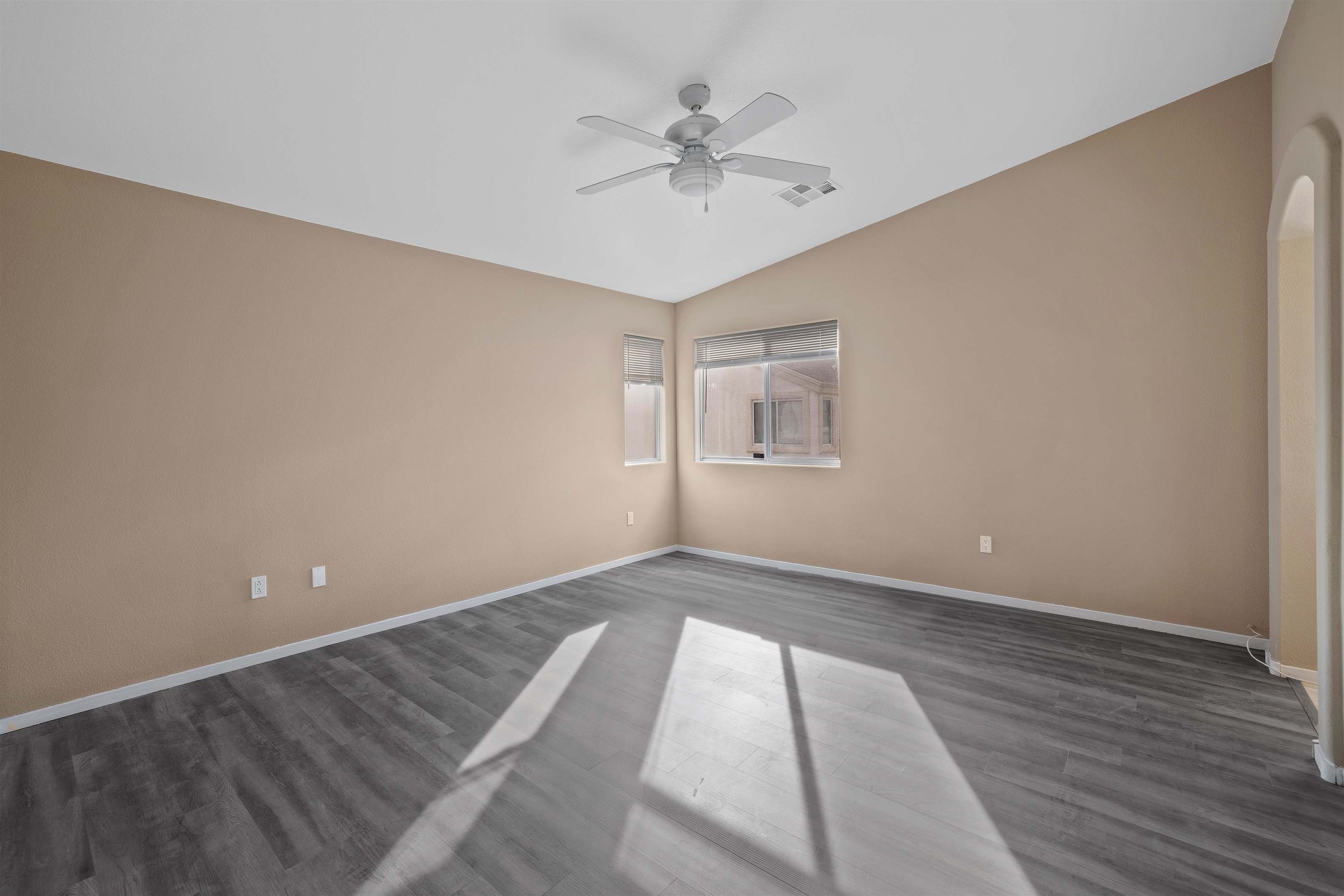 8637 Roping Rodeo Avenue, Las Vegas, NV 89178