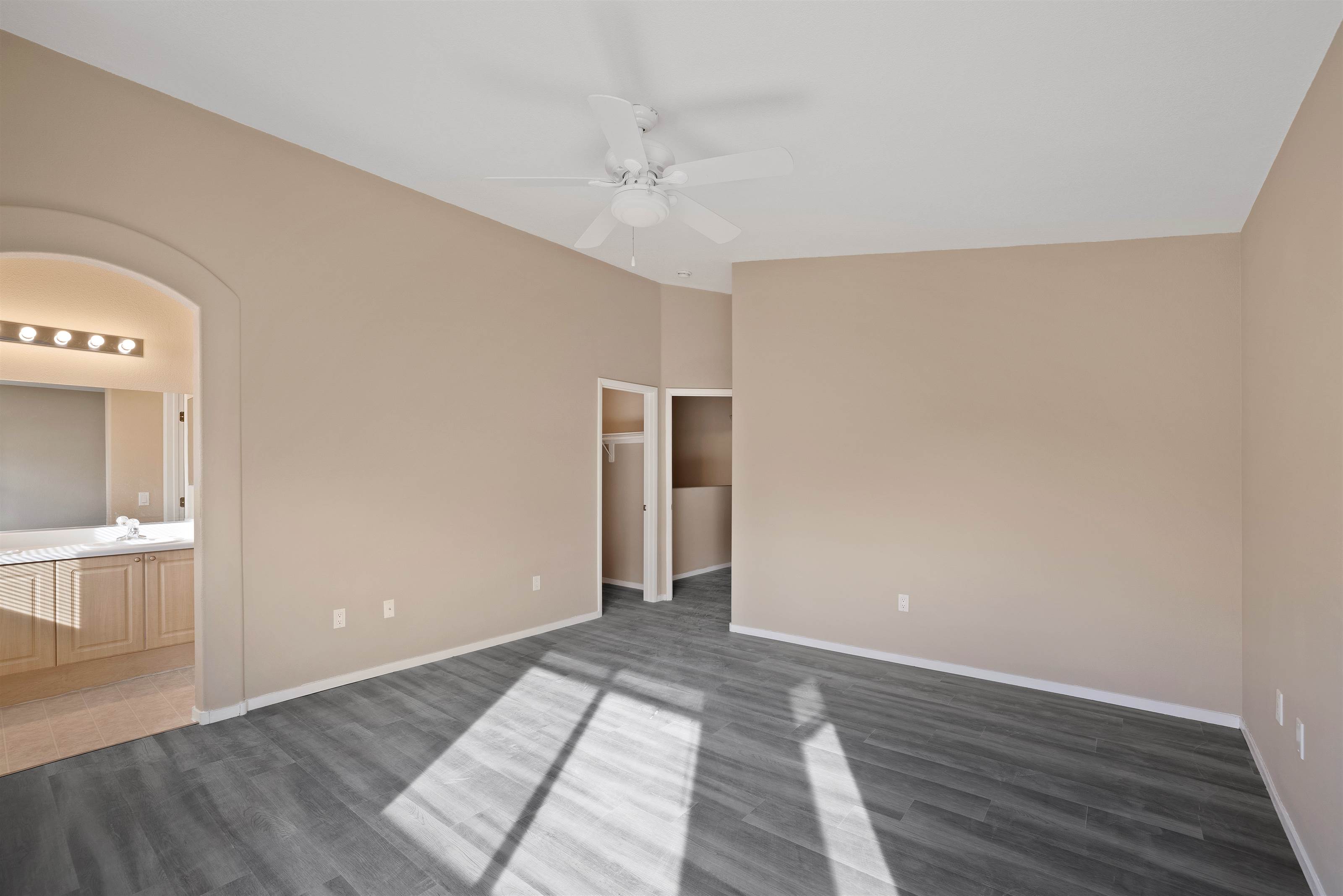 8637 Roping Rodeo Avenue, Las Vegas, NV 89178