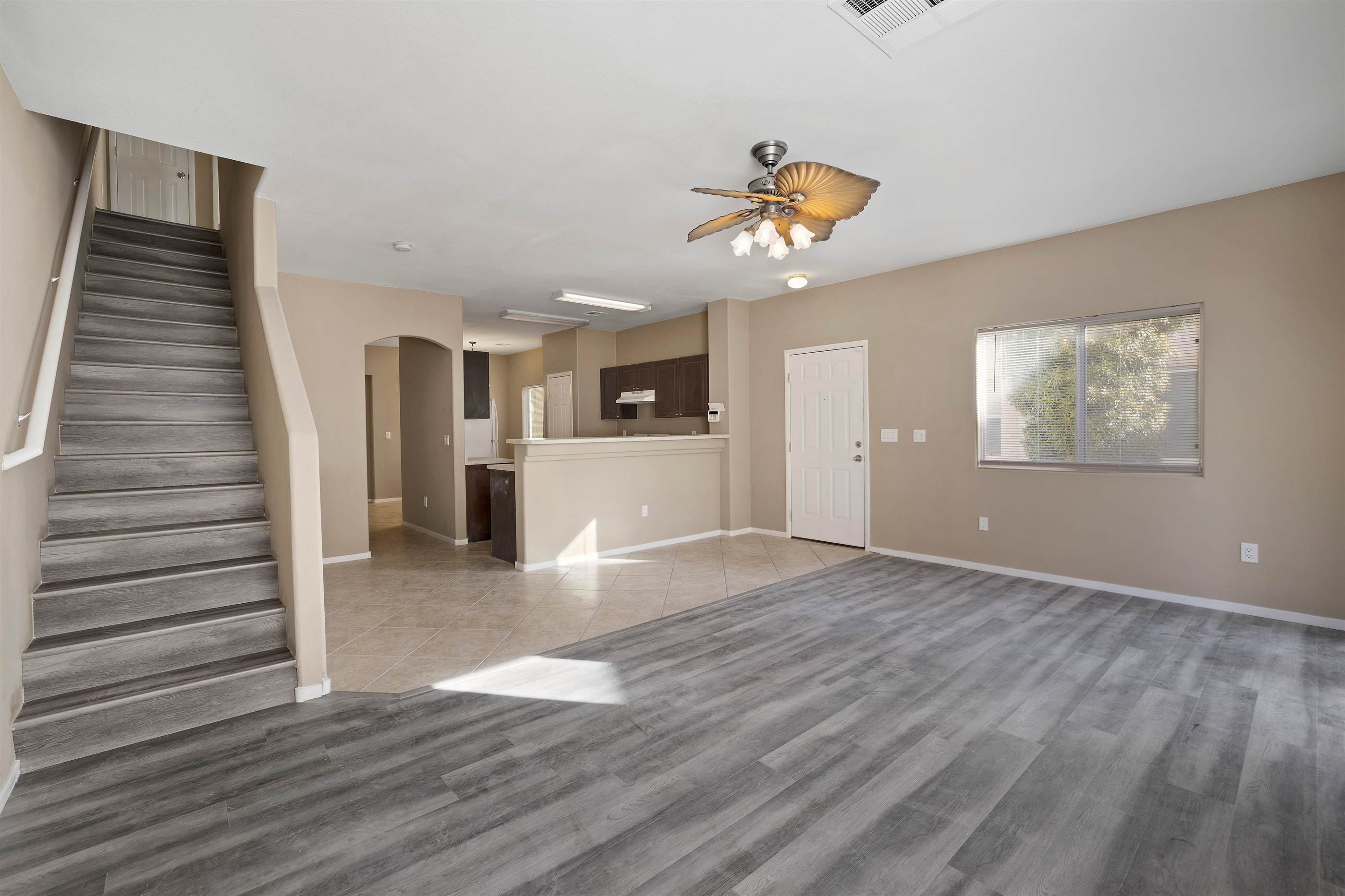 8637 Roping Rodeo Avenue, Las Vegas, NV 89178