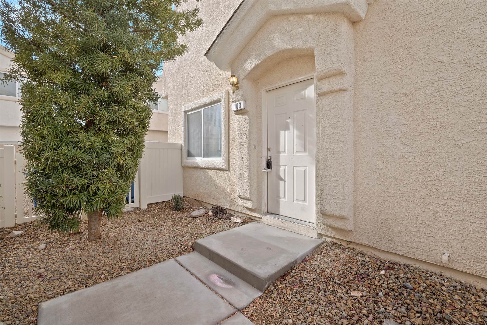 8637 Roping Rodeo Avenue, Las Vegas, NV 89178