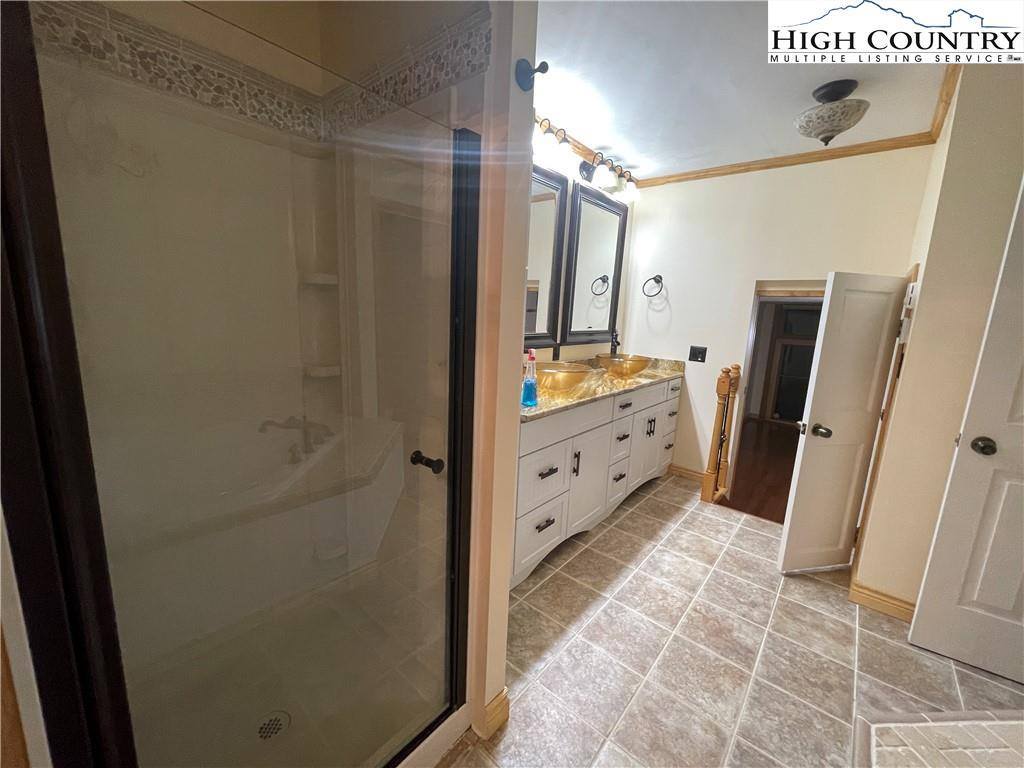 256 Eagle Nest Drive, Deep Gap, NC 28618