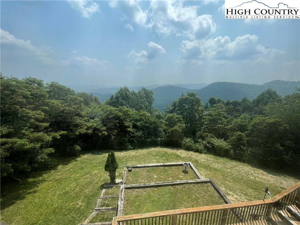 256 Eagle Nest Drive, Deep Gap, NC 28618