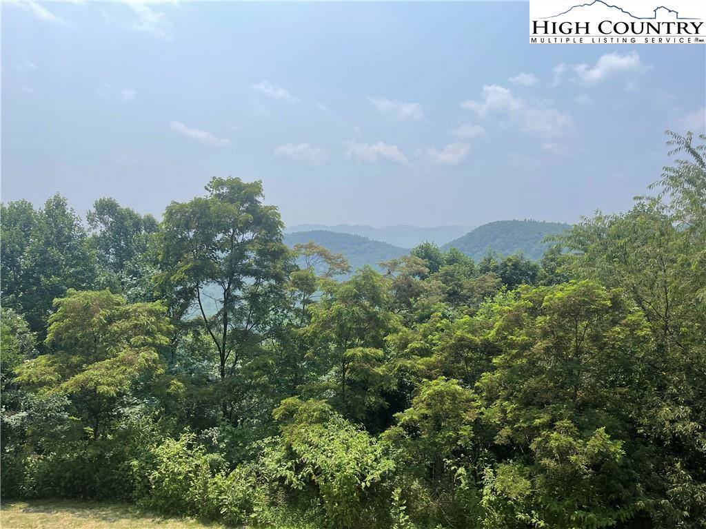 256 Eagle Nest Drive, Deep Gap, NC 28618