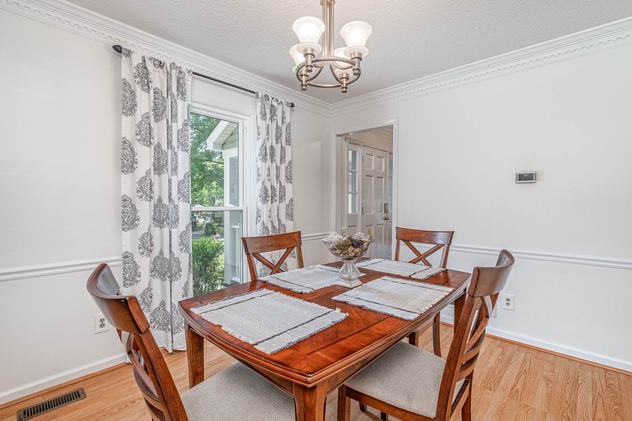 105 Queen Anne, Columbia, SC 29210