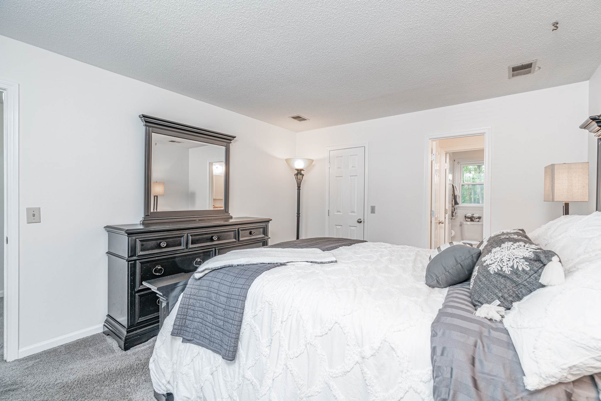 105 Queen Anne, Columbia, SC 29210