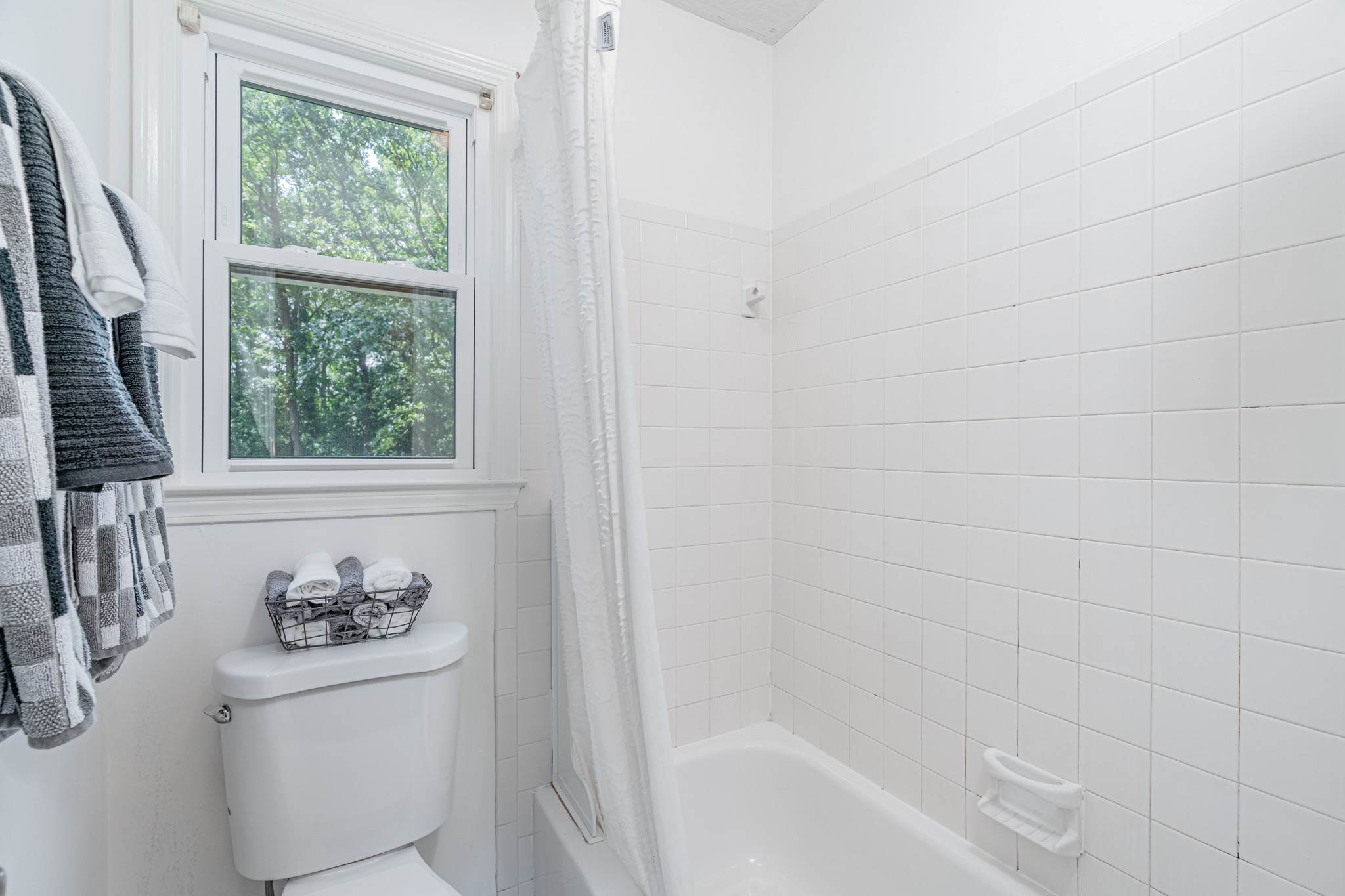 105 Queen Anne, Columbia, SC 29210