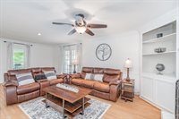 105 Queen Anne, Columbia, SC 29210