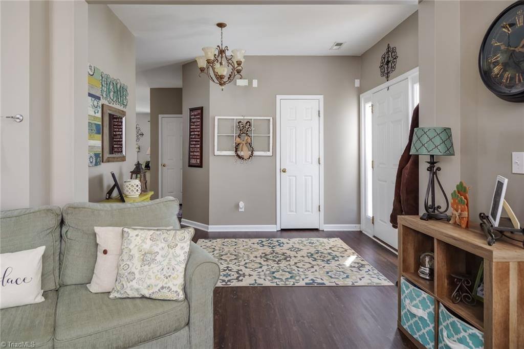 6218 Elderbush Drive, Greensboro, NC 27405