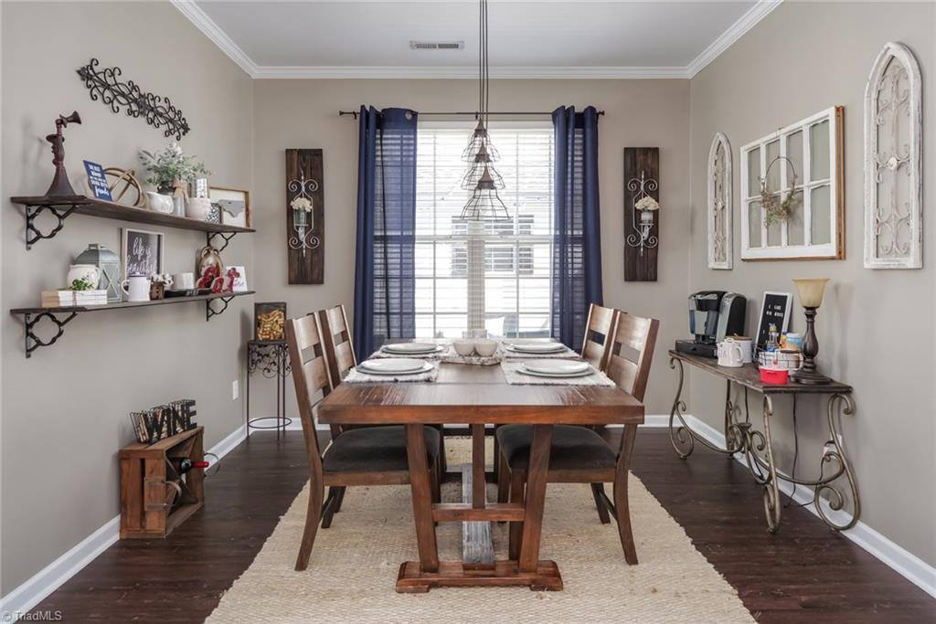 6218 Elderbush Drive, Greensboro, NC 27405