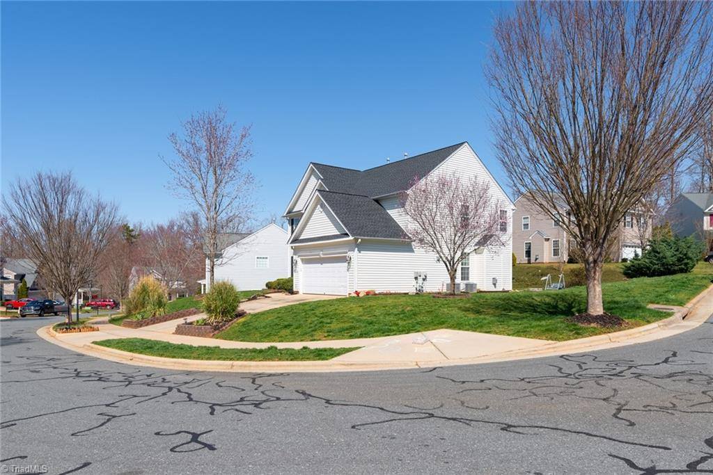 6218 Elderbush Drive, Greensboro, NC 27405