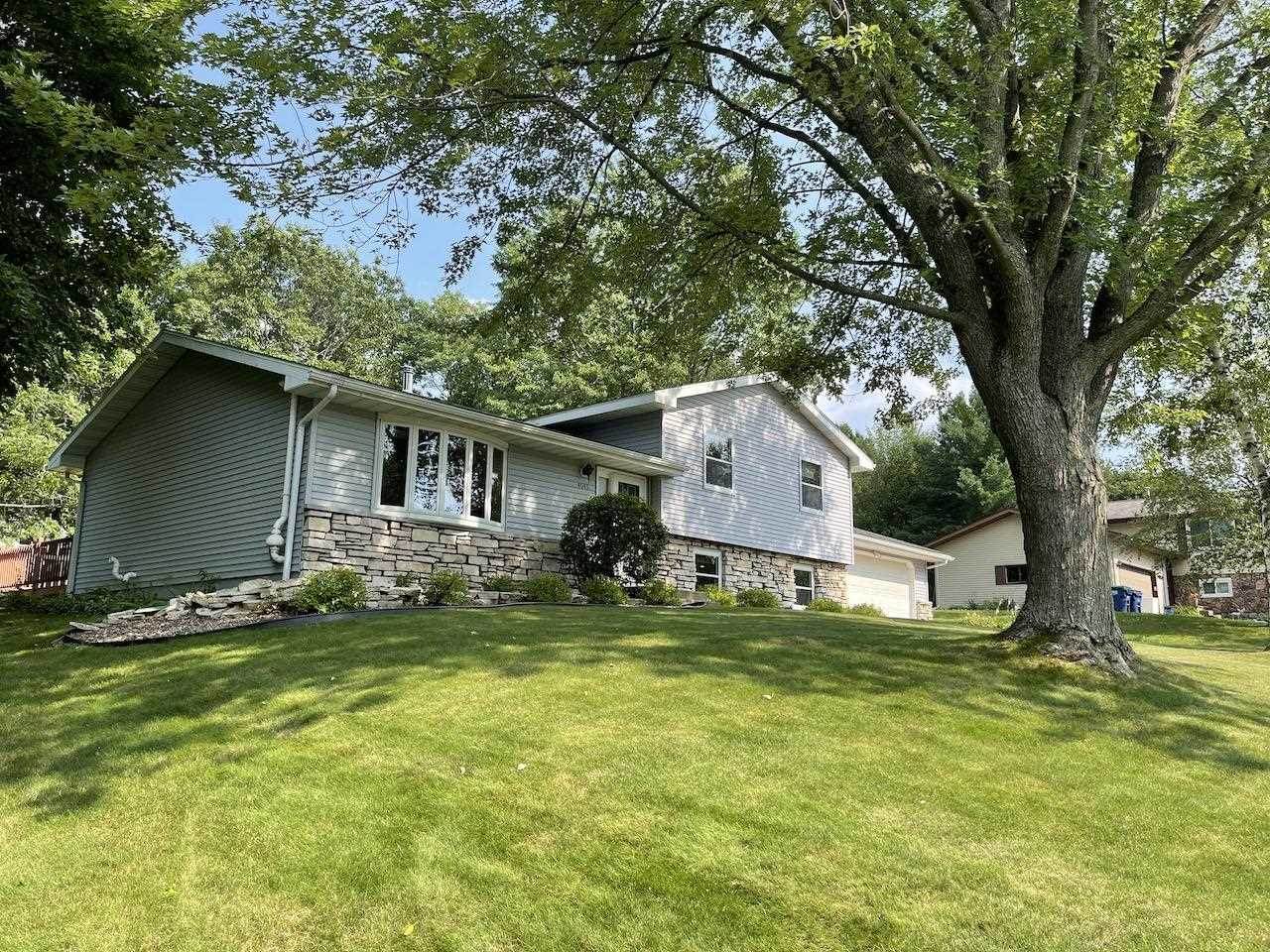 4045 Hilltop Road, Wausau, WI 54403