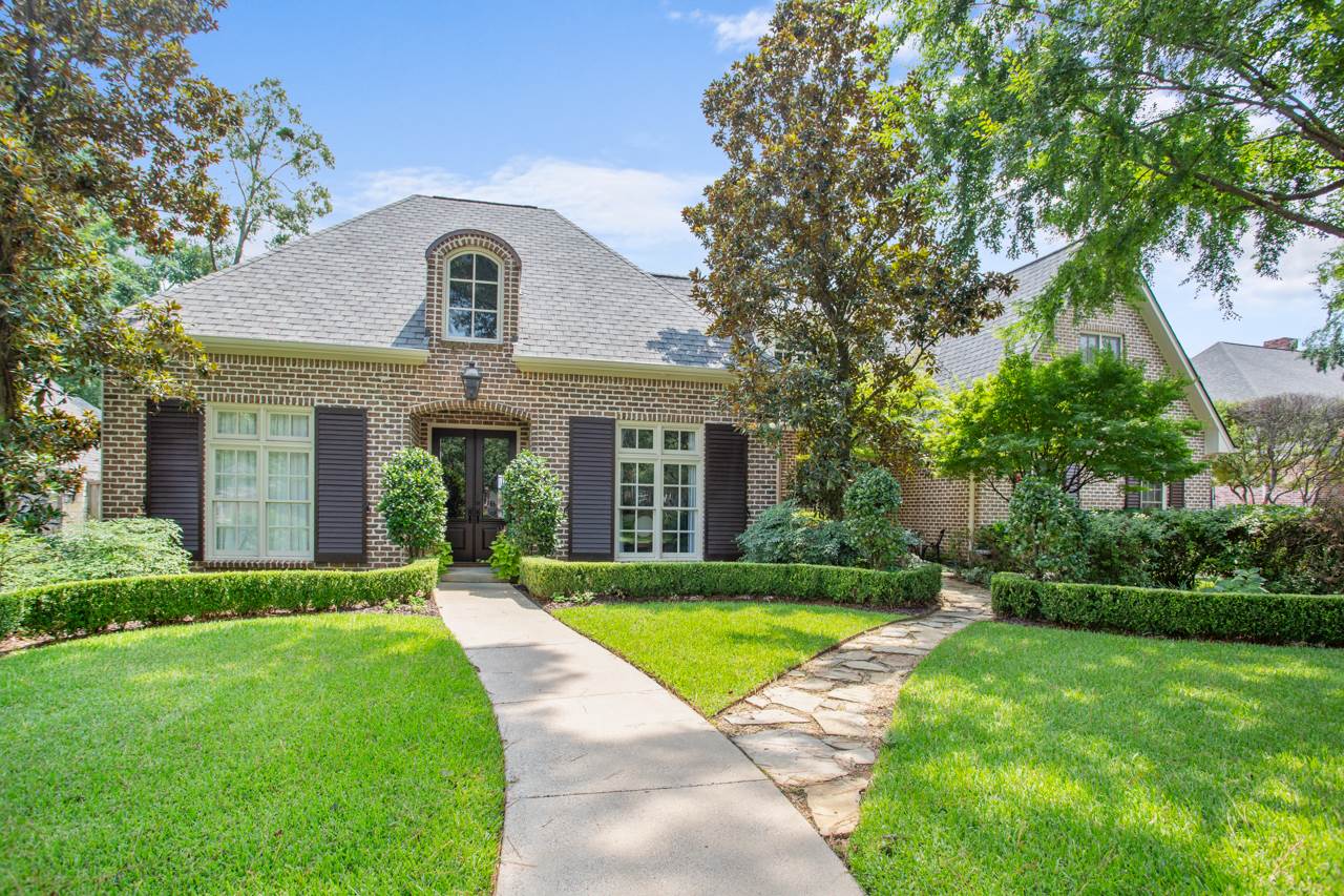 1510 Hollycreek Drive, Tyler, TX 75703