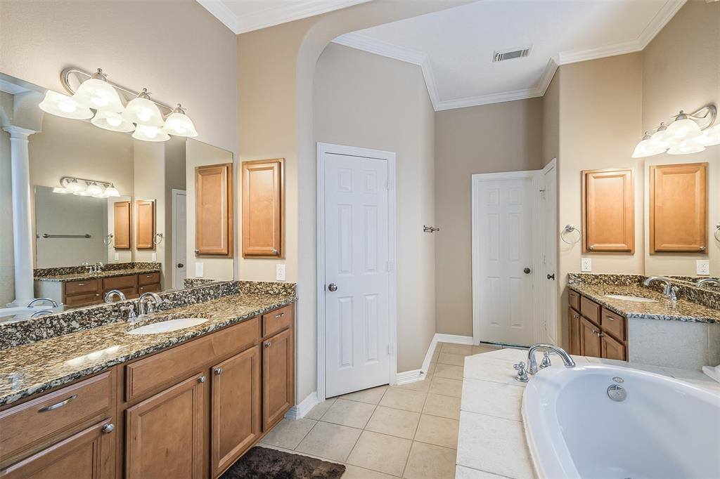 9215 Hummingbird Lane, Missouri City, TX 77459