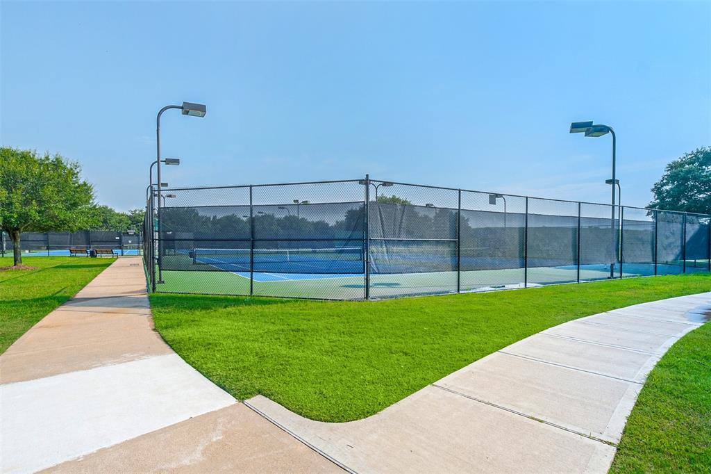 9215 Hummingbird Lane, Missouri City, TX 77459