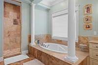 1023 Pepperidge Dr, Bowling Green, KY 42103