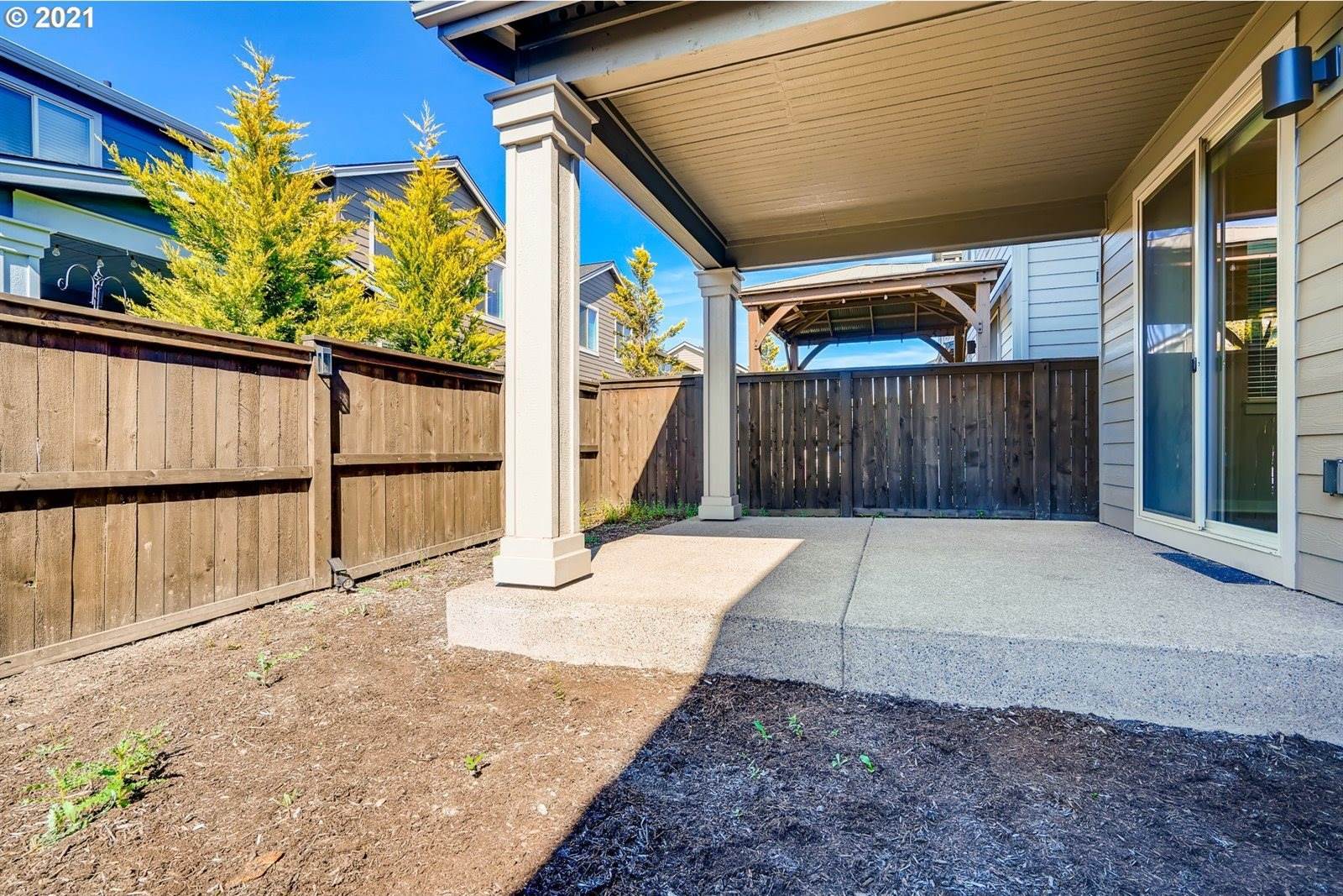 5233 SE Thornapple St, Hillsboro, OR 97123