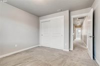 5233 SE Thornapple St, Hillsboro, OR 97123