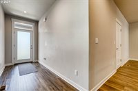 5233 SE Thornapple St, Hillsboro, OR 97123