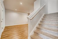 5233 SE Thornapple St, Hillsboro, OR 97123