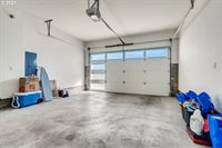 5233 SE Thornapple St, Hillsboro, OR 97123